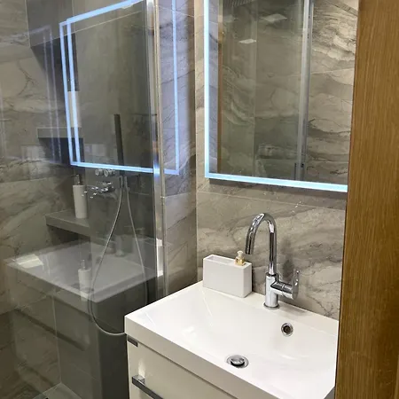 S Balkonem, Klimatizaci A Infrasaunou Apartment Ostrava