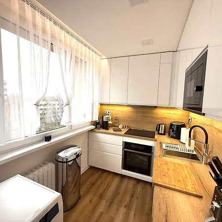 S Balkonem, Klimatizaci A Infrasaunou * Ostrava
