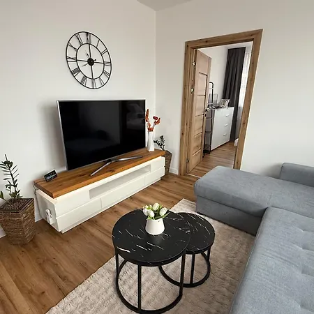 S Balkonem, Klimatizaci A Infrasaunou Apartment *