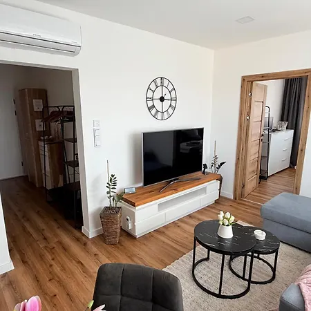 Apartnany To-to דירה *